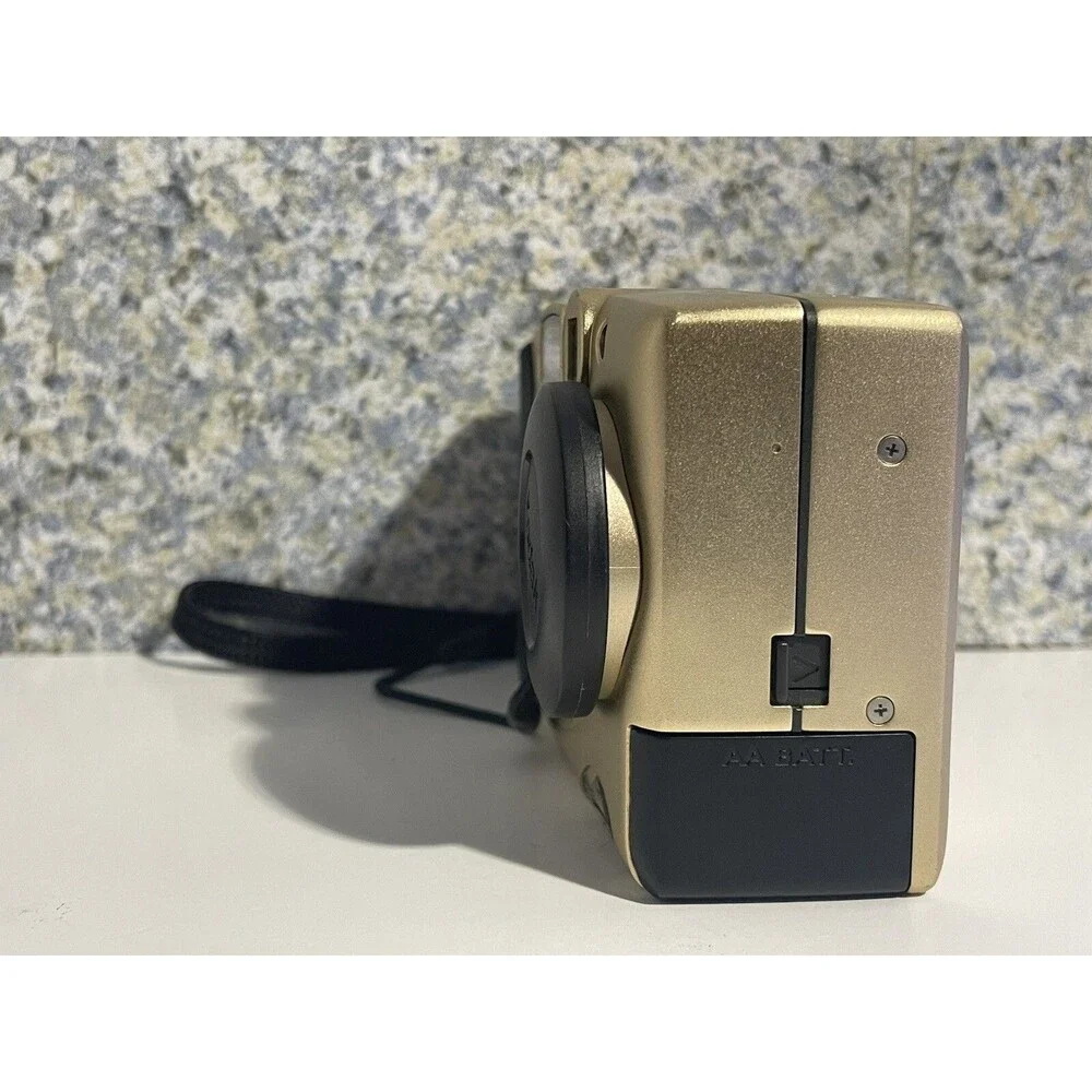 Kodak DC215 Zoom Point & Shoot Digital Camera 1.0 MegapixelUntested Need Battery